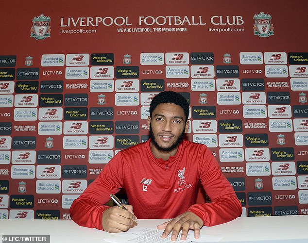 Món hời Solanke và bí mật đằng sau những thành công kinh ngạc về chuyển nhượng của Liverpool