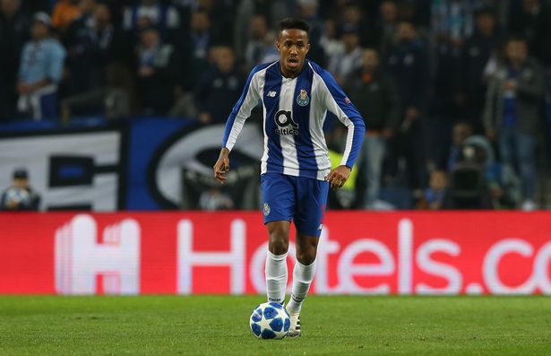 Tin bóng đá ngày 6/1: Liverpool tranh sao Porto với Real và Man Utd Tin bóng đá ngày 6/1: Liverpool tranh sao Porto với Real và Man Utd