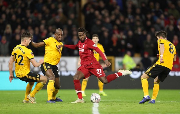 Liverpool nắm lợi thế bất ngờ ở cuộc đua vô địch Ngoại hạng nhờ... bị loại sớm ở FA Cup