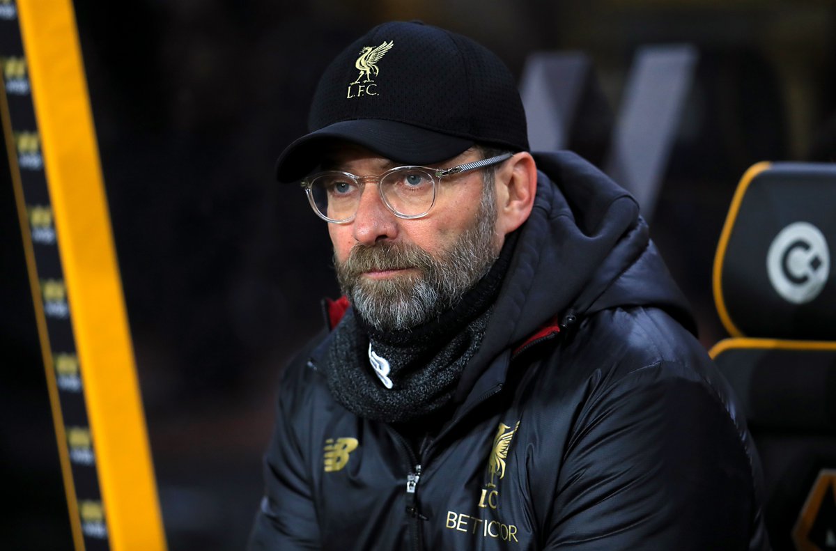 Tại sao Klopp tuyên bố không mua thêm trung vệ cho Liverpool bất chấp khủng hoảng?