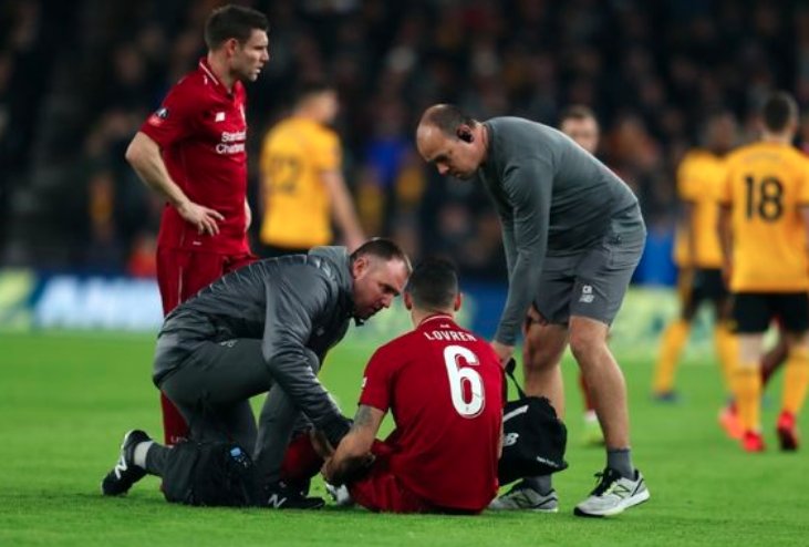 Tại sao Klopp tuyên bố không mua thêm trung vệ cho Liverpool bất chấp khủng hoảng?