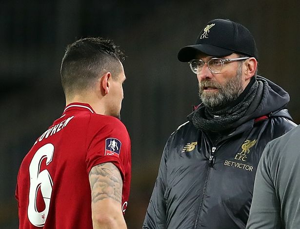 Tại sao Klopp tuyên bố không mua thêm trung vệ cho Liverpool bất chấp khủng hoảng?