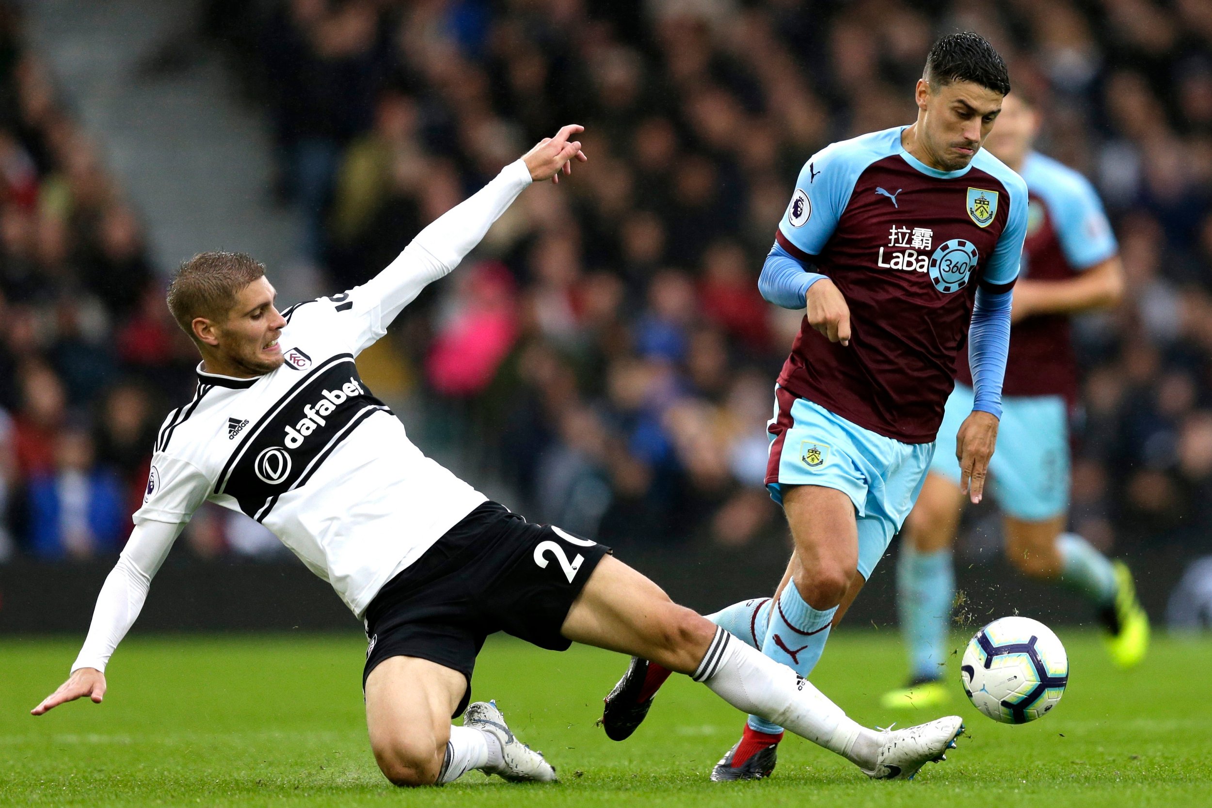 Nhận định tỷ lệ cược kèo bóng đá tài xỉu trận Burnley vs Fulham