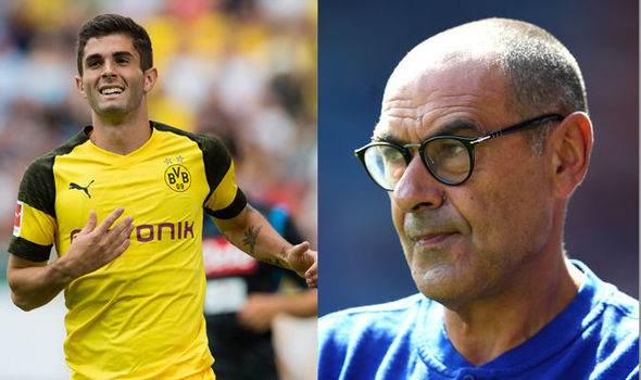 Tại sao HLV Sarri lại mâu thuẫn với cha của Pulisic về cuộc chuyển nhượng đến Chelsea?