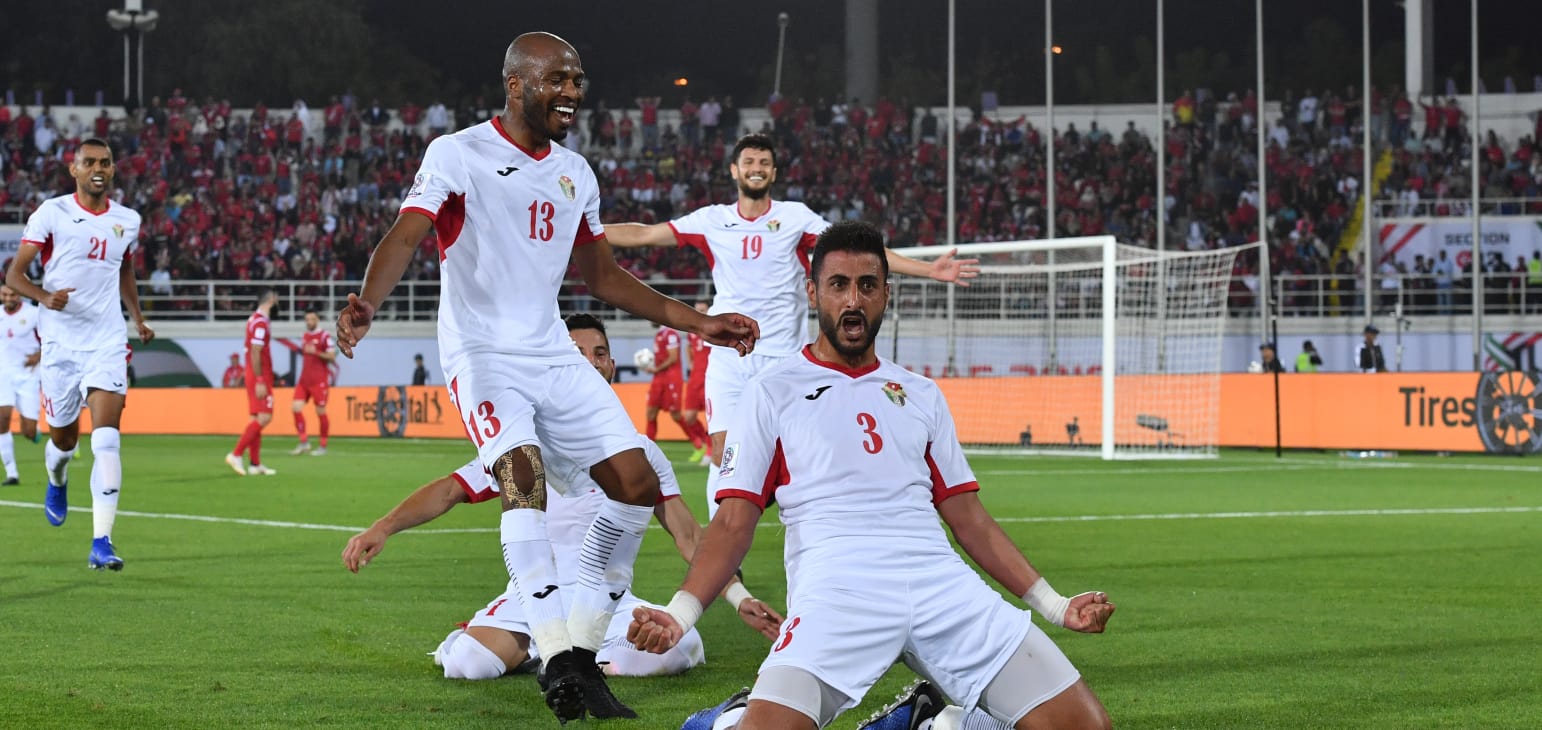 Tuyển Jordan trở thành đội đầu tiên đi tiếp tại Asian Cup 2019