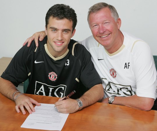 Ngay trước đại chiến Tottenham, Sir Alex làm điều bất ngờ khi ghé thăm sân tập MU