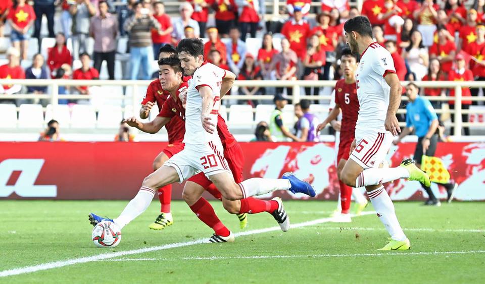 Tin bóng đá Việt Nam chiều 13/1: VN đổi khách sạn trước trận “chung kết” gặp Yemen