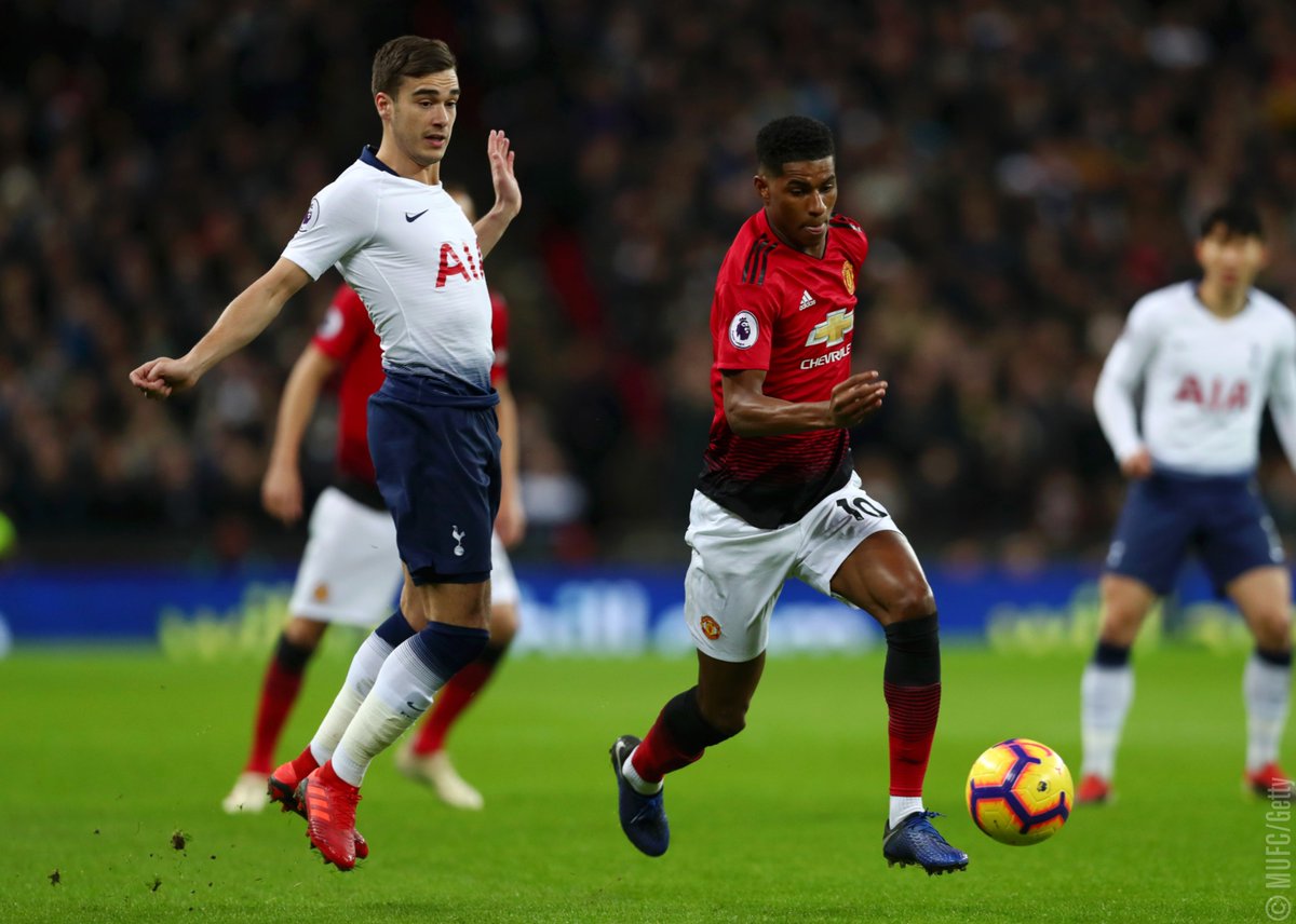 Solskjaer được khen ngợi với kế hoạch sử dụng Rashford và Martial