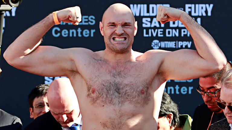 Tyson Fury: "Dù có búa trên tay, Joshua cũng không đánh bại được tôi đâu"