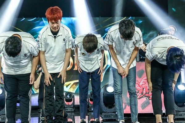 Invictus Gaming hoàn hảo đánh bại Topsports Gaming trong trận đấu đầu tiên của LPL Mùa Xuân 2019