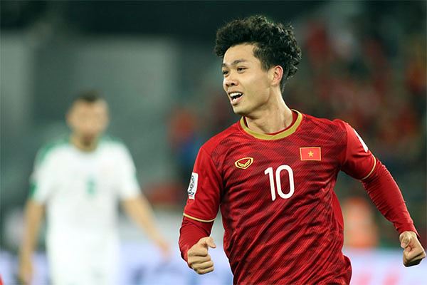 Tin bóng đá Việt Nam sáng 16/1: Công Phượng có thể ngồi dự bị, Việt Nam nhận quà trước trận quyết đấu