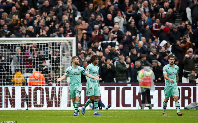 HLV Emery thừa nhận yếu điểm Arsenal vẫn chưa thể vá kể từ thời Wenger