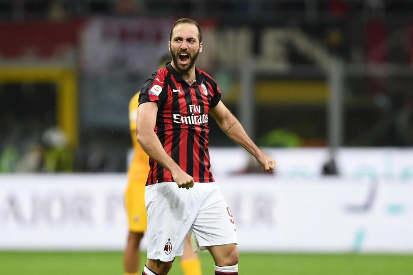 Đội hình xuất phát của Chelsea đá derby với Arsenal sẽ có Higuain?