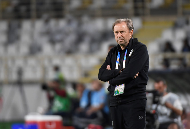 Asian Cup 2019 nghiệt ngã: HLV bay ghế, thua đã đành, thắng đậm cũng không giữ được!