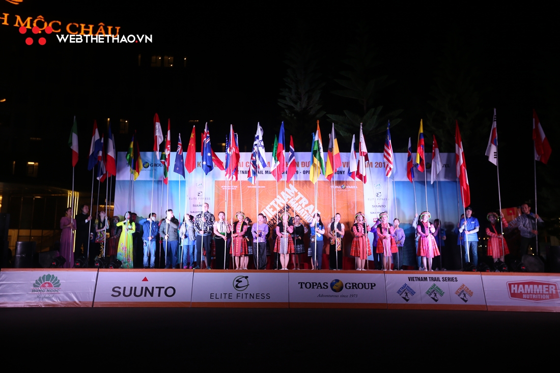 Lễ khai mạc đầy sắc màu của Vietnam Trail Marathon 2019