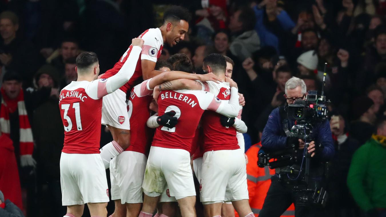 Lacazette rực sáng, kỷ lục của Koscielny và những điểm nhấn khi Arsenal thắng Chelsea