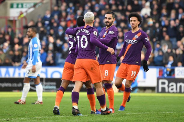 Sự kết hợp phi thường của bộ đôi Sane - Sterling và 5 điểm nhấn từ trận Huddersfield - Man City