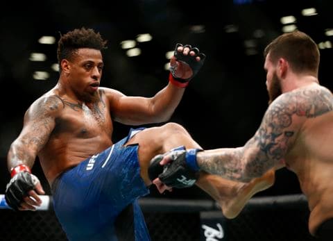 Dana White thông báo về tương lai Greg Hardy tại UFC