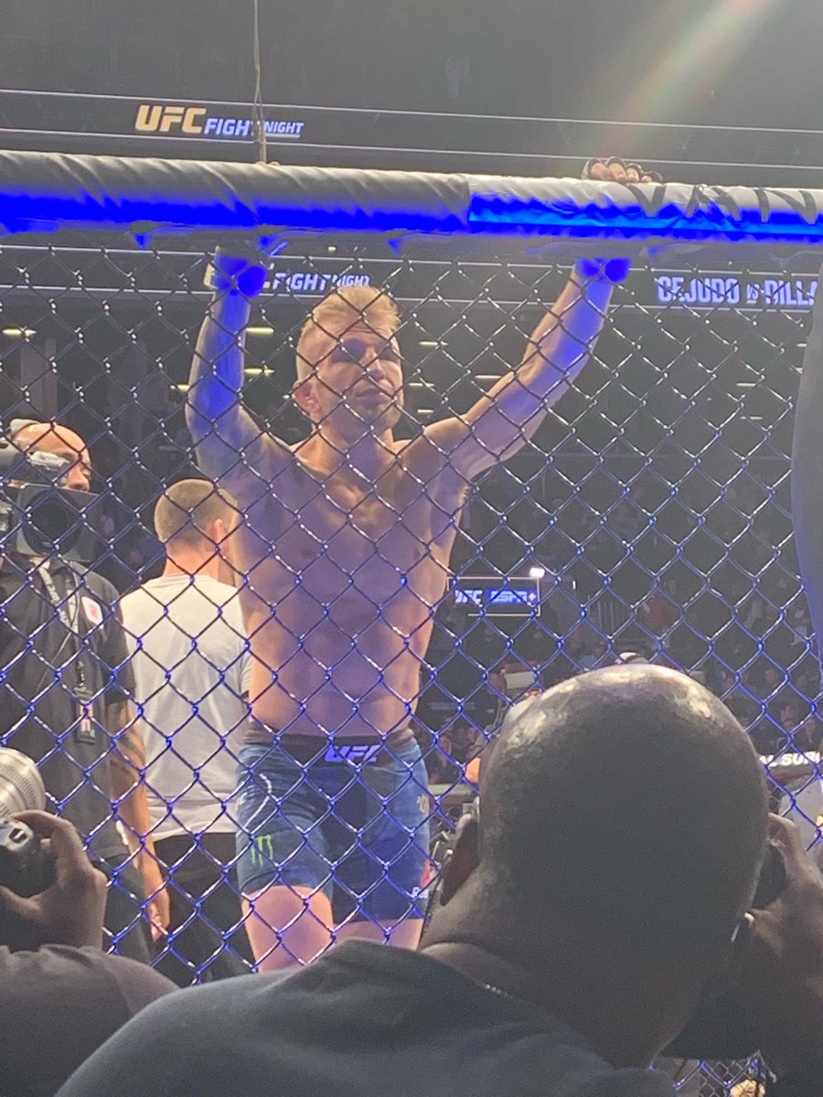 TJ Dillashaw thừa nhận mình chẳng tốt đẹp gì khi cay cú về trận thua Cejudo