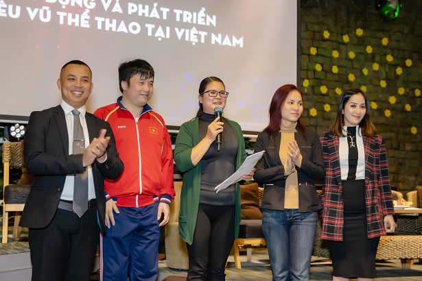 Cặp nhảy vàng Khánh Thi Chí Anh vận động thành lập liên đoàn khiêu vũ thể thao