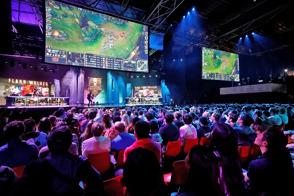 Chơi game nhiều giúp cải thiện các kỹ năng nhận thức xã hội và tăng cơ hội việc làm?