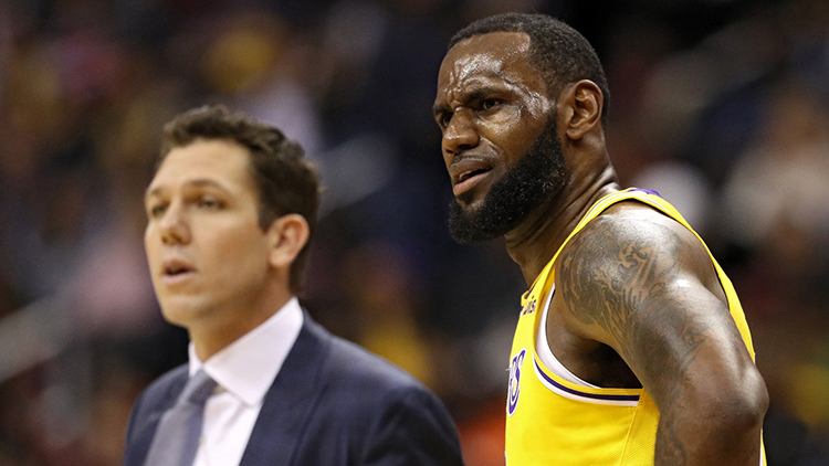 Các cộng sự của LeBron James muốn Los Angeles Lakers sa thải HLV Luke Walton