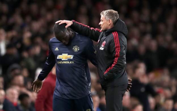 Lukaku được so sánh với Iniesta sau khi lập cú đúp kiến tạo cho MU trước Arsenal