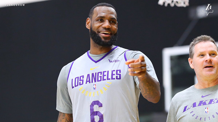 Ngày LeBron James trở lại đã đến rất gần: Los Angeles Lakers chuẩn bị được giải cứu