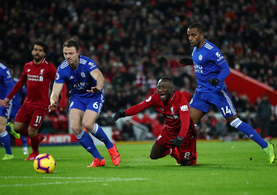 Klopp nổi đóa khi trọng tài không cho Liverpool hưởng phạt đền trước Leicester