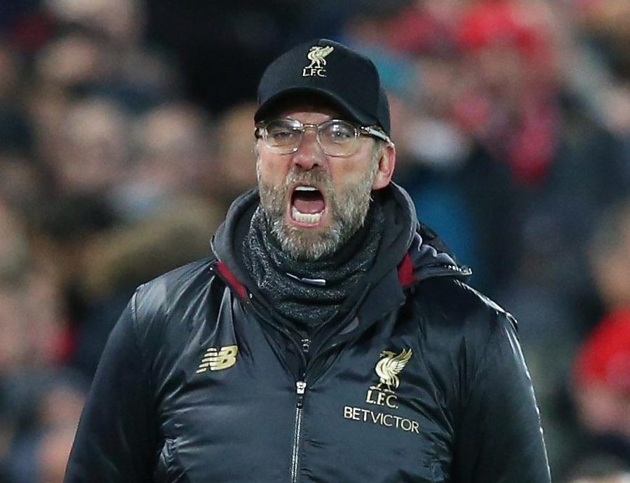 Klopp nổi đóa khi trọng tài không cho Liverpool hưởng phạt đền trước Leicester