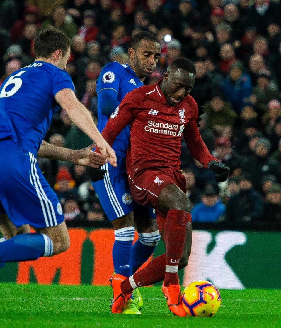 Klopp nổi đóa khi trọng tài không cho Liverpool hưởng phạt đền trước Leicester