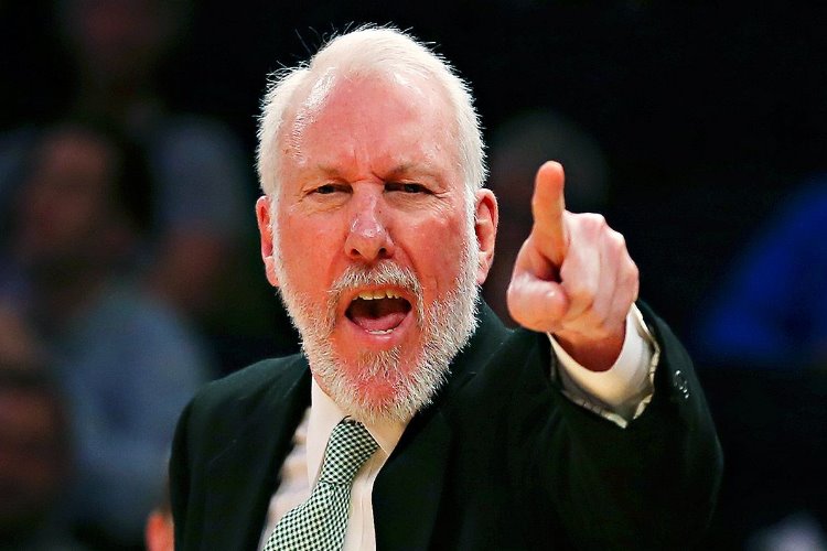 Bất ngờ khi bố già Popovich nổi giận cực điểm trong ngày Spurs giành chiến thắng