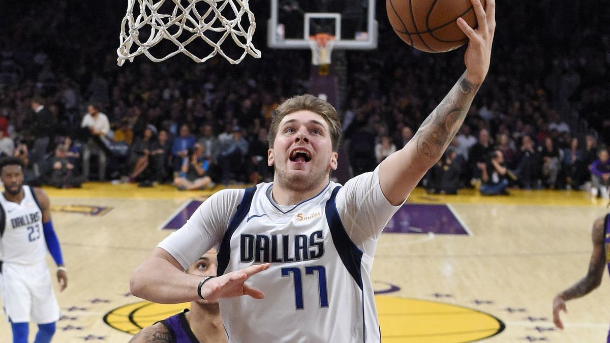 Luka Doncic gia nhập nhóm siêu tân binh, sánh vai với 5 ngôi sao thế kỷ 21