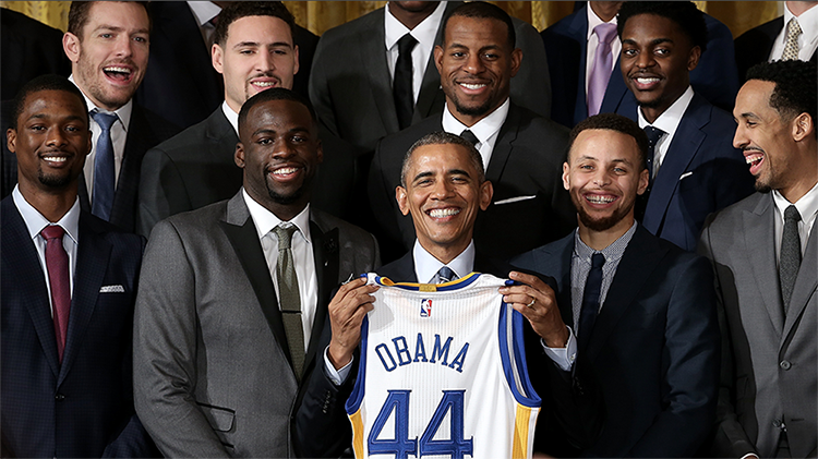 Giá trị tăng đến 367% trong 5 năm qua, nhưng Warriors vẫn không phải đội bóng đắt giá nhất NBA