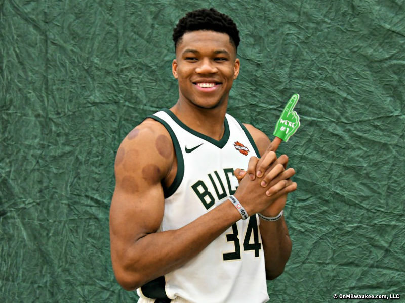 Công bố chính thức đội hình NBA All-Star 2019 Công bố chính thức đội hình NBA All-Star 2019