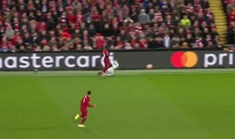 Người hâm mộ Liverpool la ó sao trẻ Bayern vì hành động kém fair-play