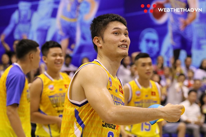 Nguyễn Thành Nhân nói lời chia tay VBA 2019 để trang trải cuộc sống