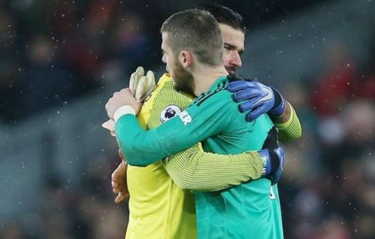 Đặt lên bàn cân De Gea và Alisson trước trận đại chiến MU - Liverpool