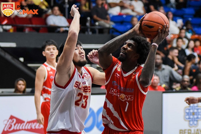 Singapore Slingers 81-44 Malaysia Dragons: Sự đơn độc của Winston Shepard