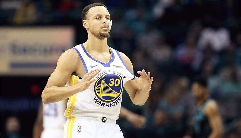 Stephen Curry ném xịt? Không sao vì Warriors cả đội quân superteam phía sau