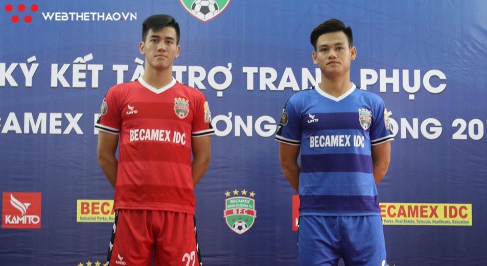 Học trò thầy Park "bảnh bao" trong ngày đội nhà ra mắt áo đấu