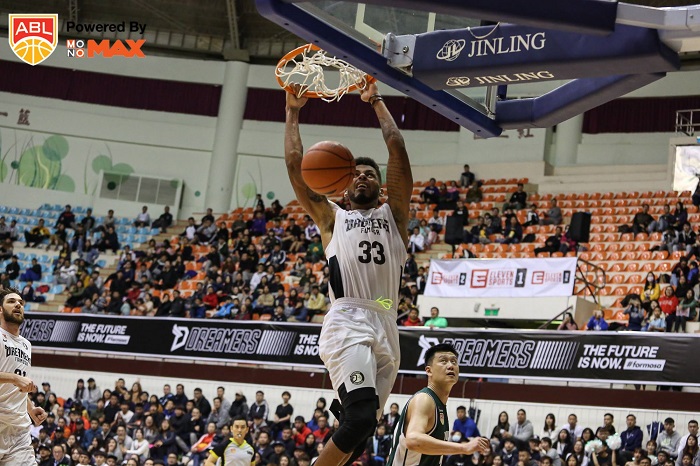 Formosa Dreamers 99-89 Macau Black Bears: Malcolm Miller rực sáng phút cuối