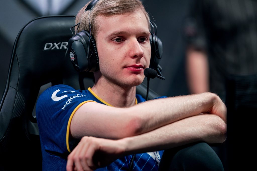 Dẫn trước 10k tiền, G2 Esports vẫn chịu thất bại bất ngờ trước SK Gaming