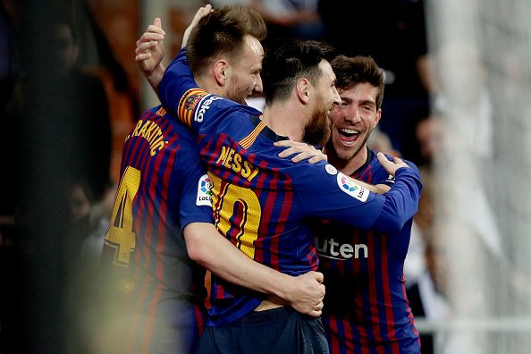 Barcelona lập kỷ lục thắng trước Real Madrid và những điểm nhấn đáng chú ý ở trận Siêu kinh điển Barcelona lập kỷ lục thắng trước Real Madrid và những điểm nhấn đáng chú ý ở trận Siêu kinh điển