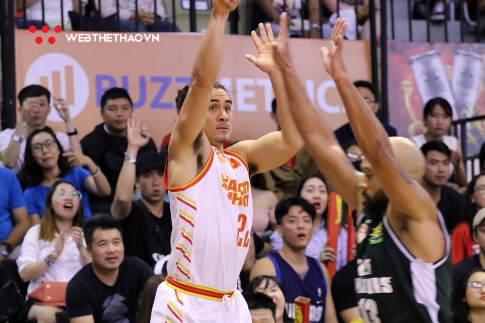 Khách vắng Mike Bell, Saigon Heat thắng đậm trong ngày ra mắt của Stefan Nguyễn Khách vắng Mike Bell, Saigon Heat thắng đậm trong ngày ra mắt của Stefan Nguyễn