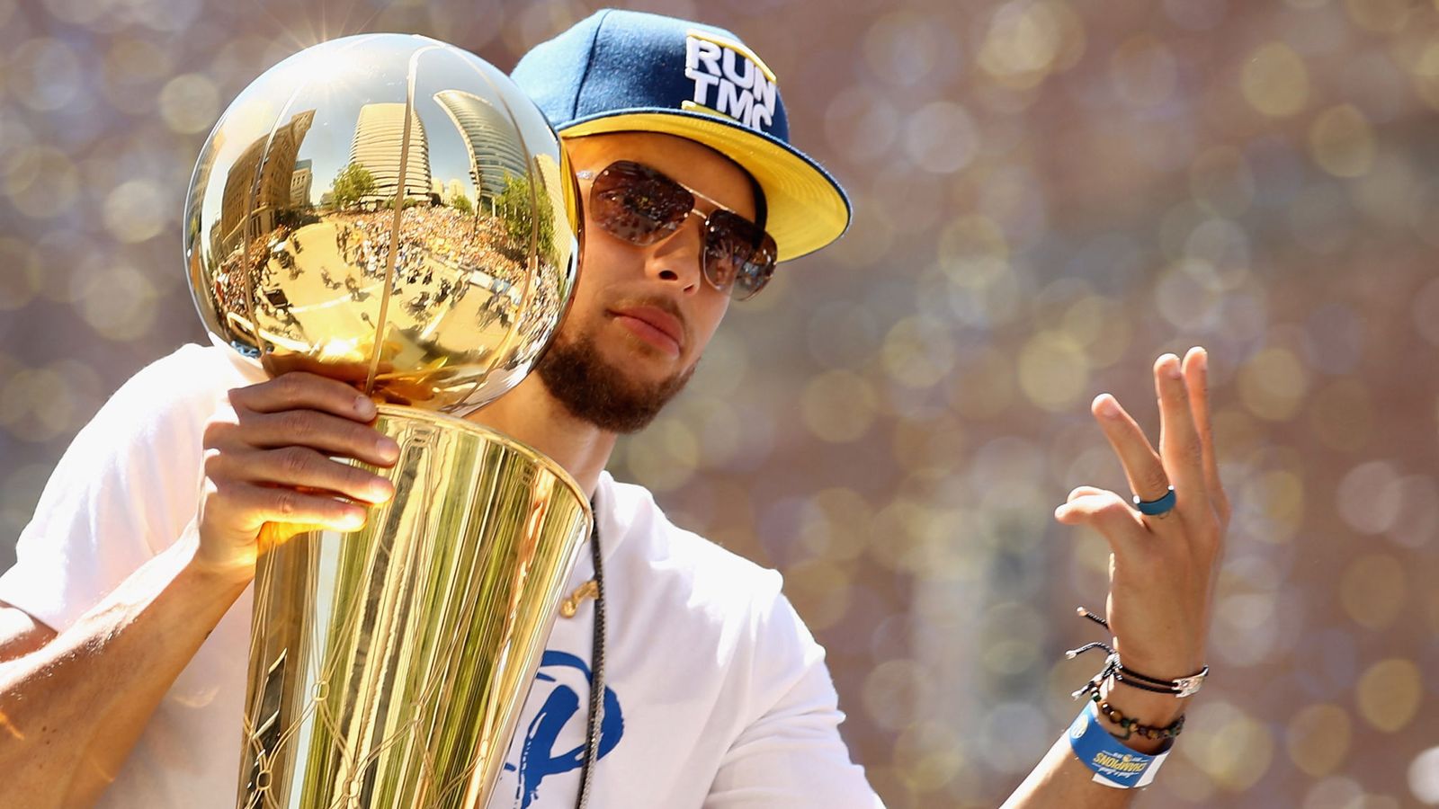 Stephen Curry gáy sớm, gửi tối hậu thư đến đối thủ tại NBA