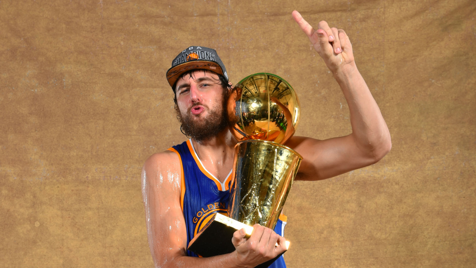 Cựu vô địch NBA Andrew Bogut sẽ giúp nâng cấp Warriors thế nào?