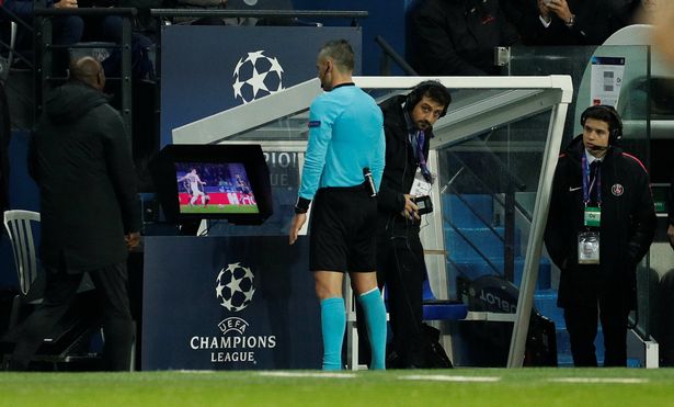 UEFA ra tuyên bố về quyết định sử dụng VAR gây tranh cãi của trọng tài trong trận PSG vs MU