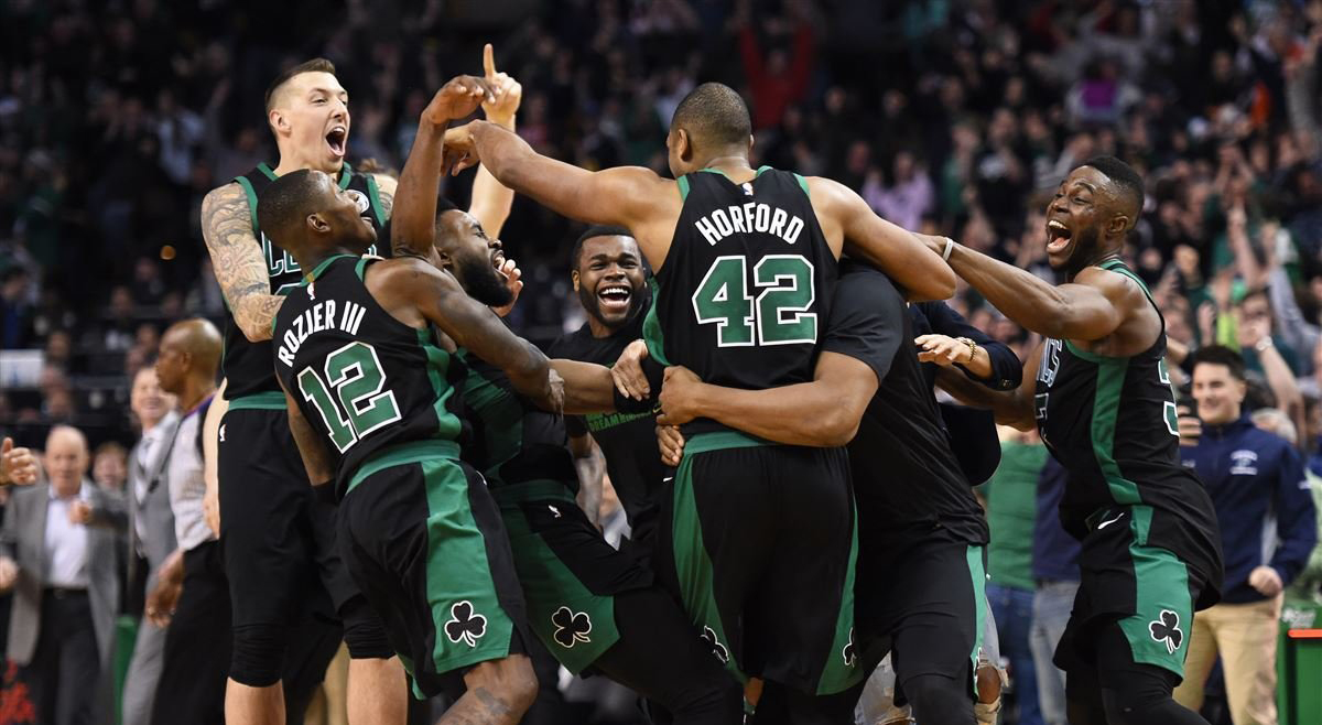 Bị giáo viên cấp 3 phán là sẽ vào tù, 5 năm sau, cậu trở thành sao trẻ của Boston Celtics