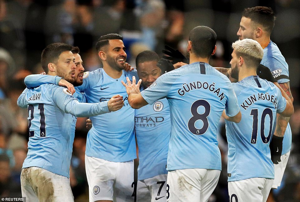 Kết quả Man City vs Watford (3-1): Đòn kết liễu của Sterling